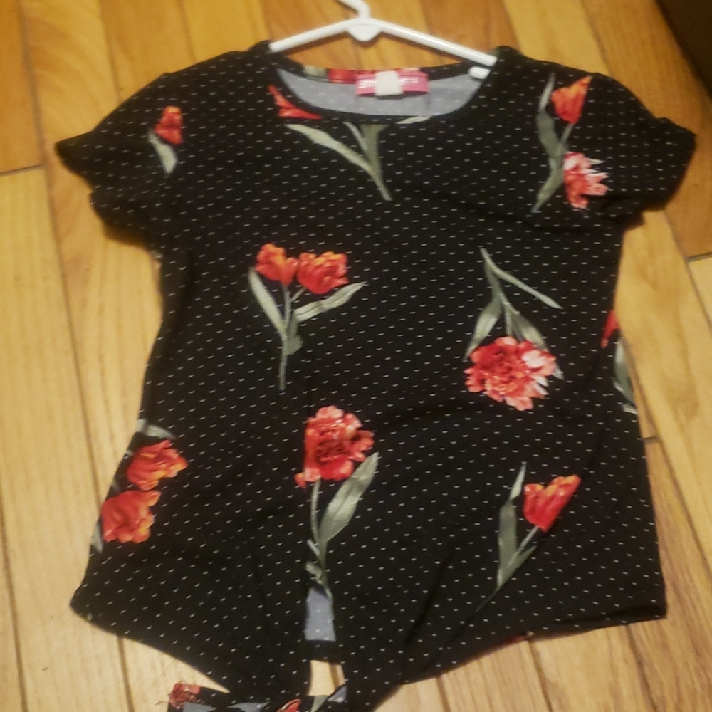 Black top with flowers
